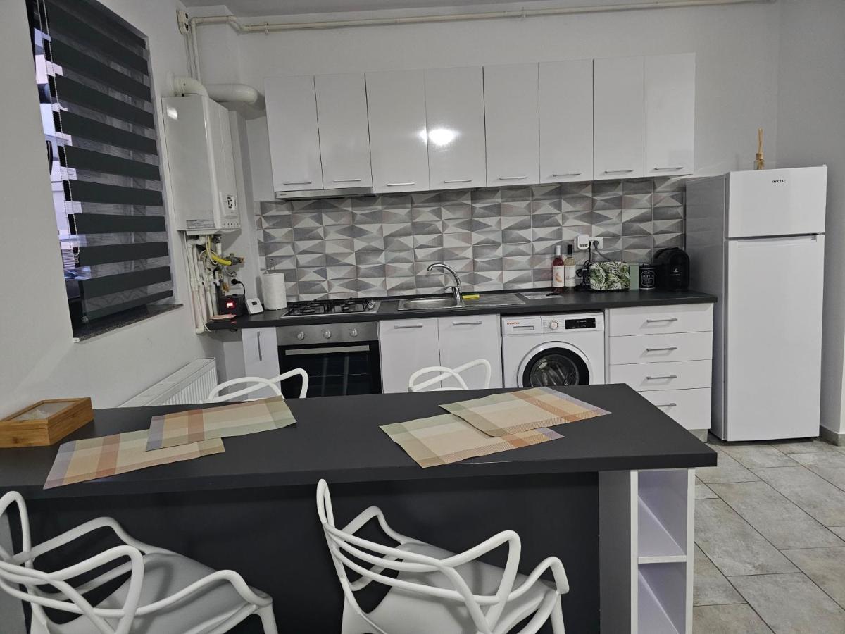 Summer Crib Mamaia-Sat Неводарі Екстер'єр фото