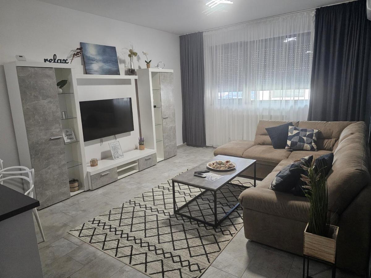 Summer Crib Mamaia-Sat Неводарі Екстер'єр фото
